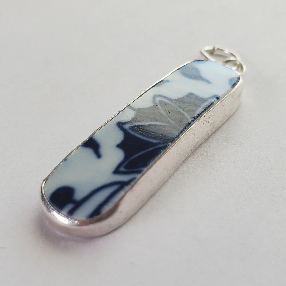 Ginger‎ Jar Jewelry Pendant Blue & White Broken China Repurposed Pottery Shard